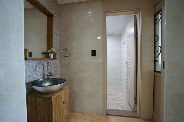 Bathroom 3, The Beach Pension, Jeju
