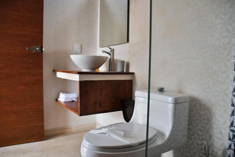 Bathroom 4, Luxury Penthouse by Mareas in Aldea Zama, Cozumel