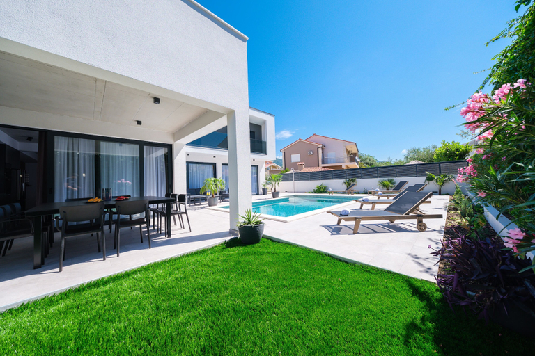 Exterior & Views, Villa Antonia, Kaštela