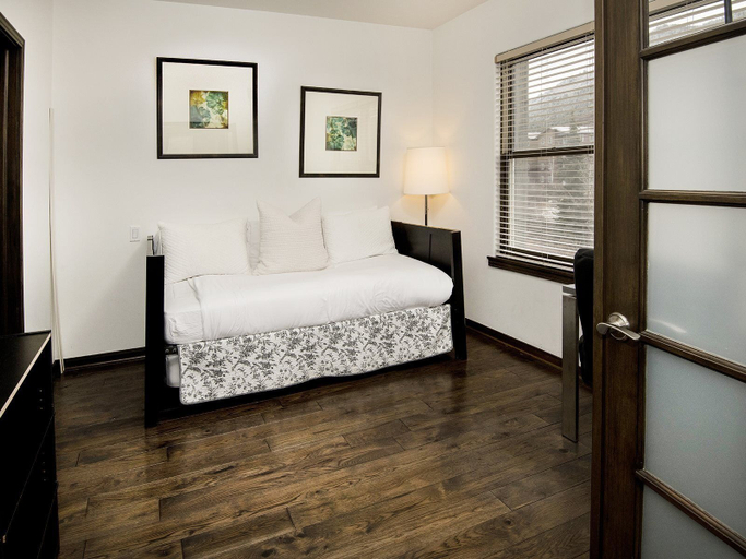 Bedroom 3, Canyon Run, Eagle