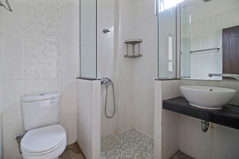 Bedroom 3, RedDoorz Plus Near Ambassador Mall, South Jakarta