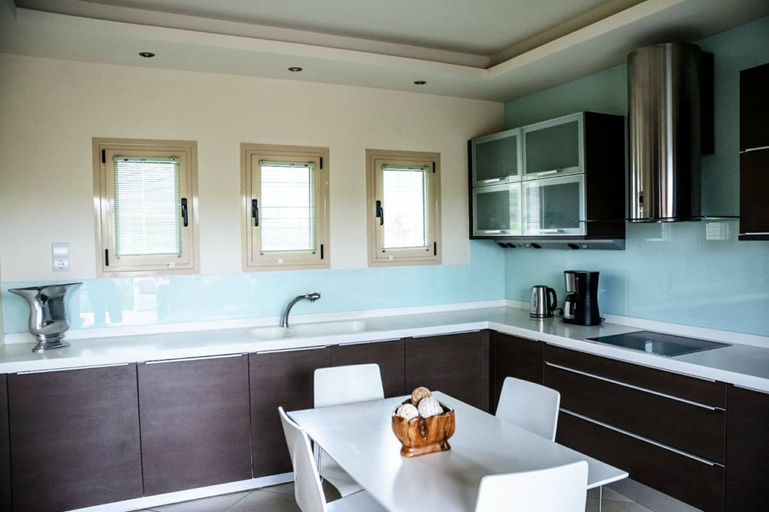 Private kitchen 2, Green Luxury Villa Near The Sea, Crete