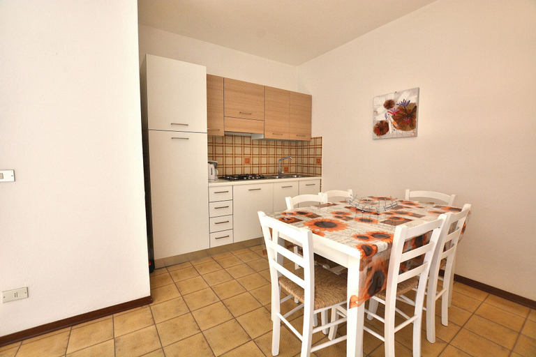 Others 5, Apartment Rosa Bourbon With Pool, Verona