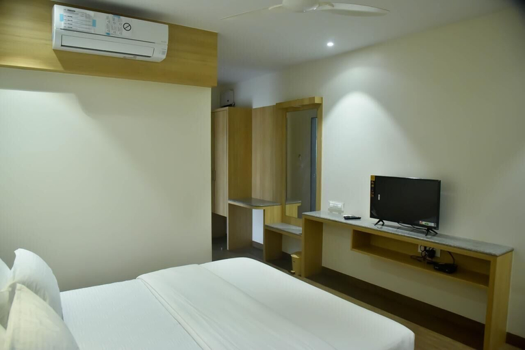 Bedroom 3, Hotel Sagar Sawali Grand, Ratnagiri
