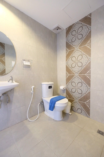 Bathroom 5, Chiangrai Hotel, Muang Chiang Rai