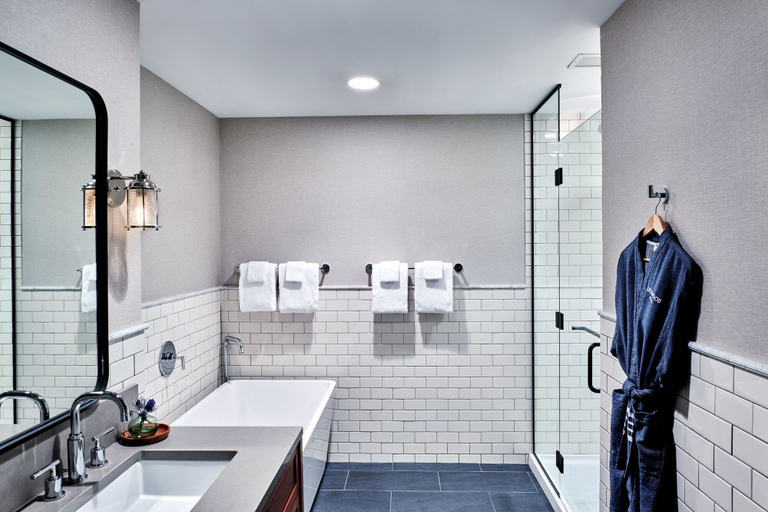 Bathroom 4, Lockwood Hotel, Kennebec