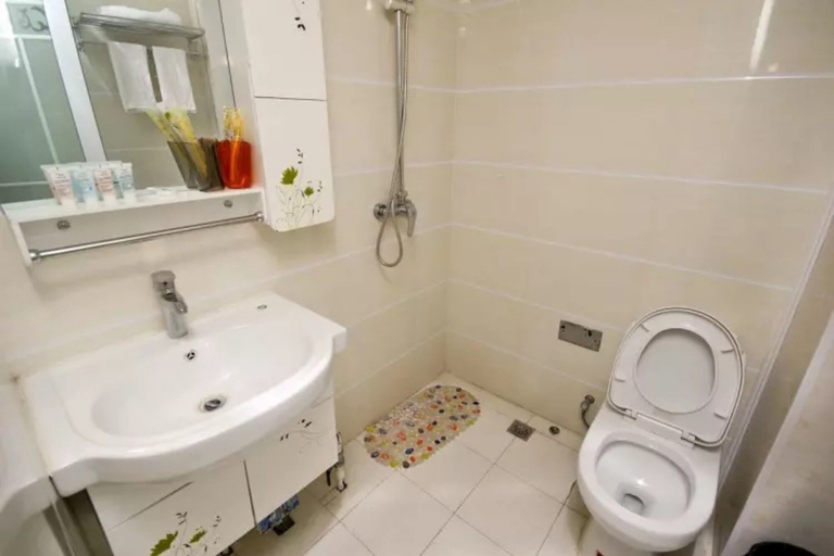 Bathroom, Yi Xin Apartment - Hostel, Xi'an