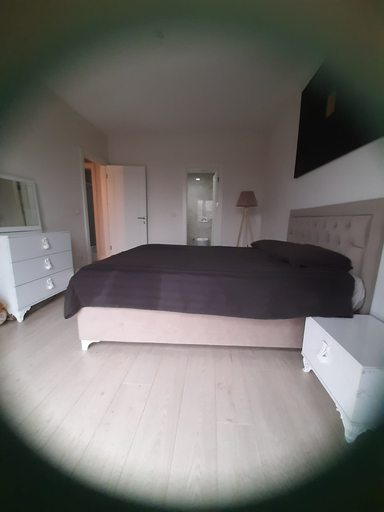 Room 3, Suryapi Vitrin Sitesi, Sultangazi