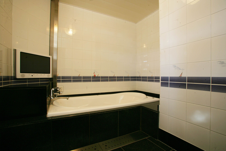 Bathroom 3, Hotel Mobilia - Adults Only, Sakado