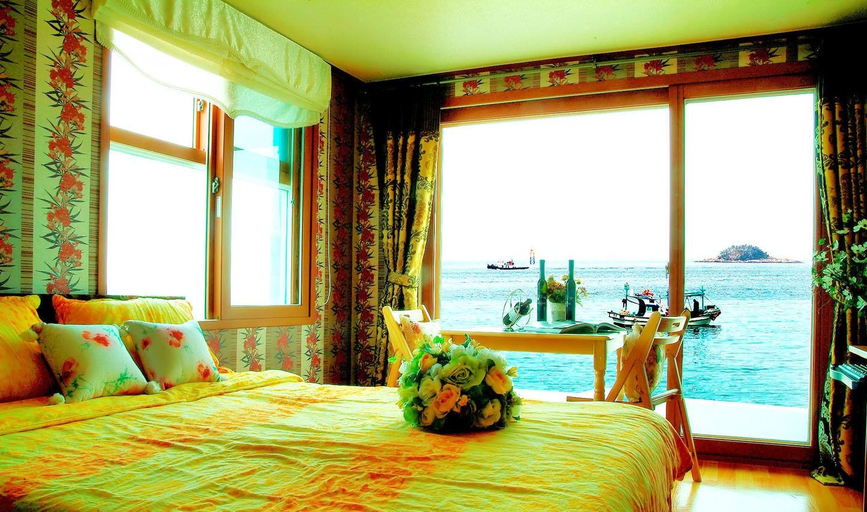 Bedroom 1, Sunrise Pension, Sokcho