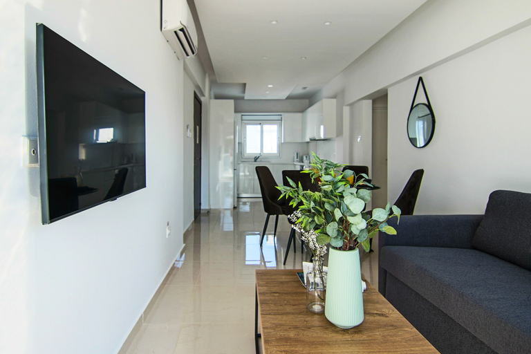 Others 3, Phaedrus Living: Seaside Luxury Flat Lighthouse 65