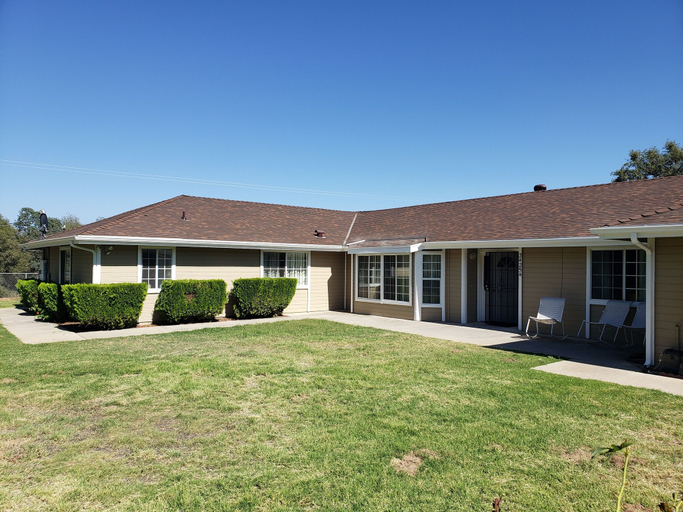Exterior & Views, Yosemite Embassy, Madera