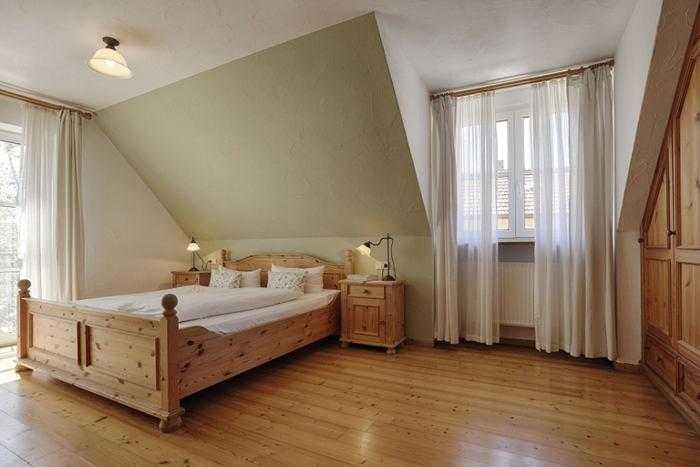 Bedroom 2, Landhotel Schwab Ferienhaus, Kitzingen