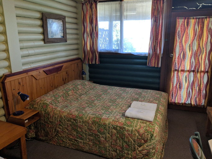 Bedroom 2, Pinehaven Motel, Glenelg - Heywood
