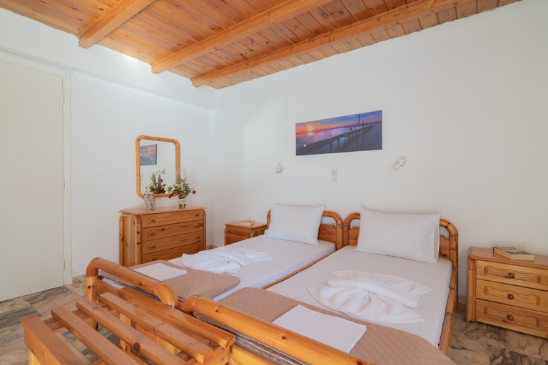 Bedroom 3, Agnadi Sea View Apartments, Ionian Islands