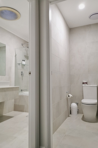 Bathroom 5, Littomore Suites Bathurst, Bathurst Regional - Pt A