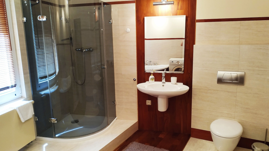 Bathroom 4, Apartament Królewski Sandomierz, Sandomierz