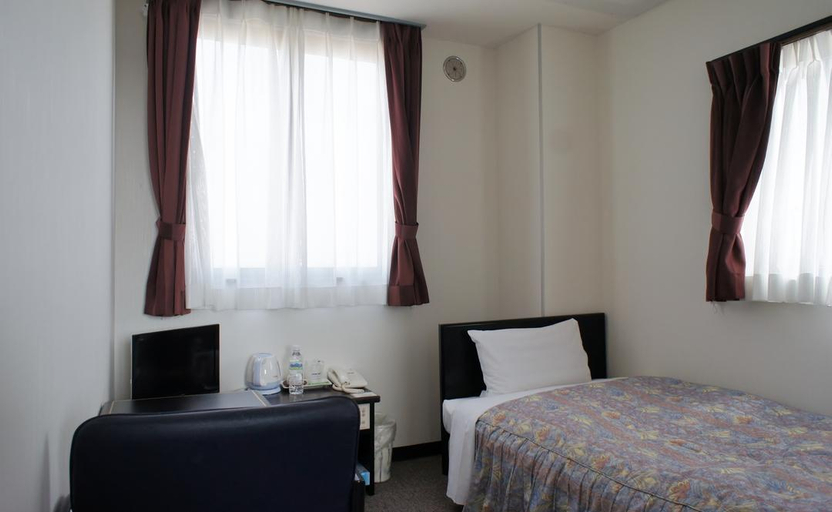 Others 3, Shinmachi Station Hotel, Fujioka