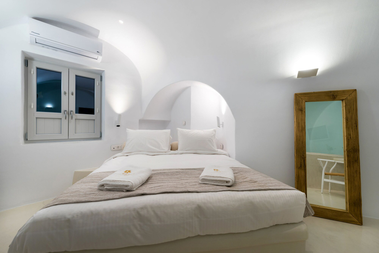 Bedroom 2, Iriana Suites, South Aegean