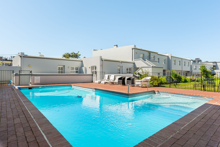 Sport & Beauty 5, De Waterkant Piazza 301, City of Cape Town