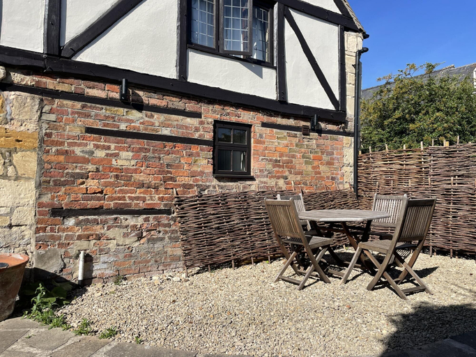 Exterior & Views, Cotswold Cottage in Winchcombe Near Broadway, Gloucestershire