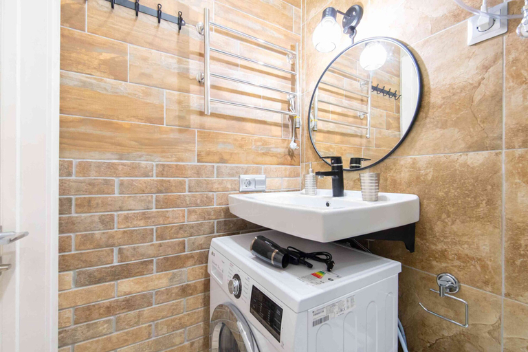 Bathroom 4, More Apartments na Tsvetochnoy 30 9, Sochi gorsovet