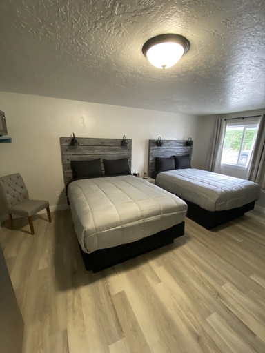 Bedroom 2, CB&M Executive Suites, Duchesne