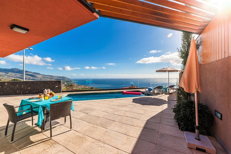Others 5, Villa Eden Roze, Calheta