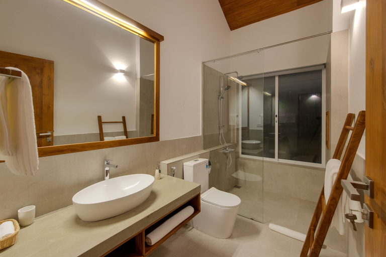 Bathroom 3, Villa Tanderra, Tangalle