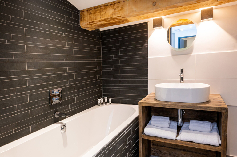 Bathroom 4, Tetras Lodge by Les Etincelles, Savoie