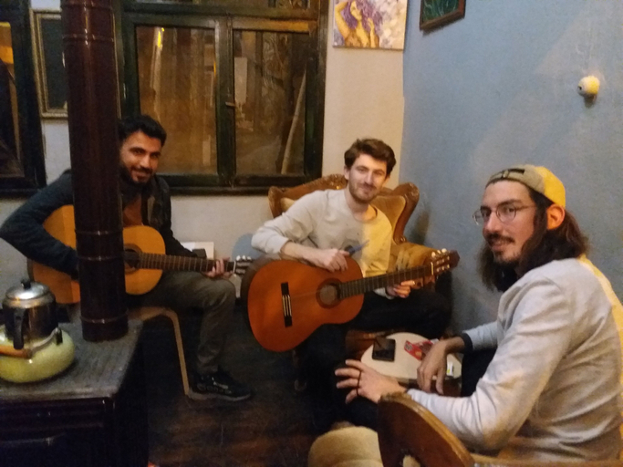 Others 3, Titan House Hostel, Konak