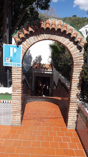 Exterior & Views, Hostal Nuevo Montesol, Málaga