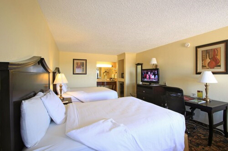 Bedroom 3, Plaza Inn, Midland