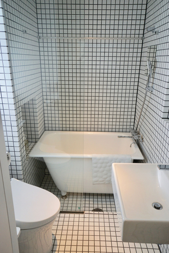 Bathroom, Gallery Inn Fuji, Shibuya