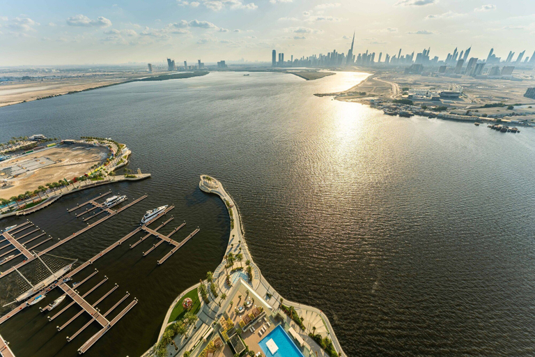 View from property 2, Maison Privee - Trendy Apt on the Creek with Superb Dubai Skyline Vw, Dubai