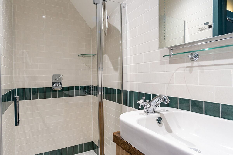 Bathroom 3, The Farm House, Kent