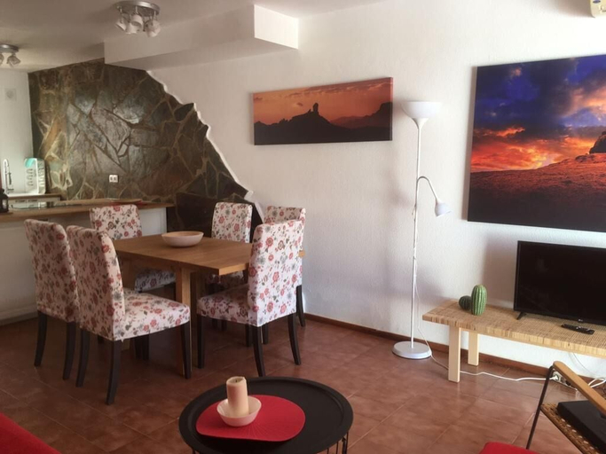 Others 4, Casa del Sol, Las Palmas