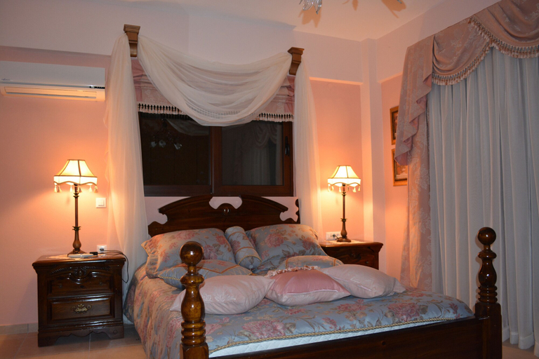 Bedroom 3, Elounda Plaka Luxury Villa, Crete
