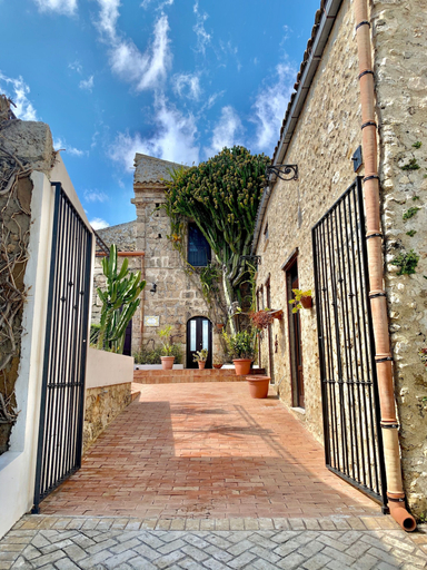 Exterior & Views 2, Agriturismo Baglio Làuria, Agrigento