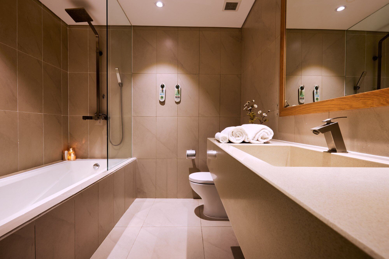 Bathroom, The Chic Apartment For Family, Da Nang