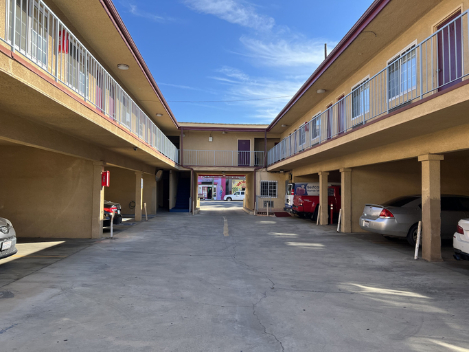 Public Area 5, Deluxe Inn LA, Los Angeles