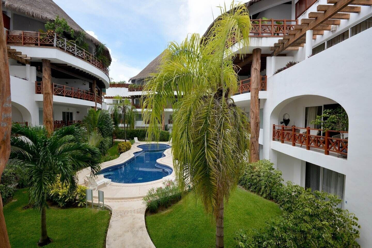 Exterior & Views 2, APARTMENT DELUXE QUADRA at 3 min 5th Av, Cozumel