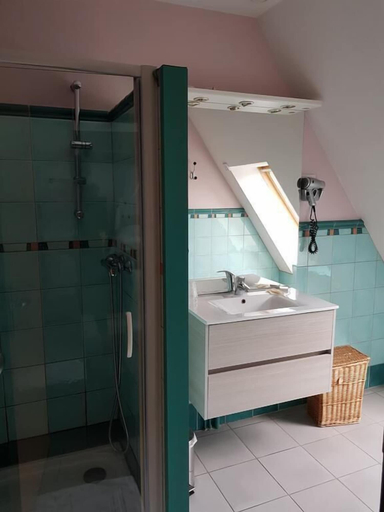 Bathroom 5, La Forge de l'Abbaye, Nord
