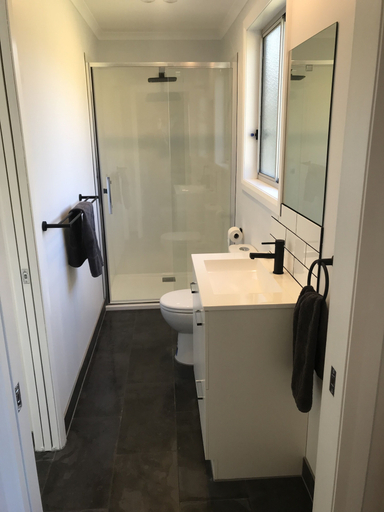 Bathroom 3, Derby Digs Barn, Dorset