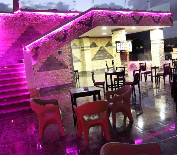 Food & Drinks, Magic Pyramids inn, Al-Ahram