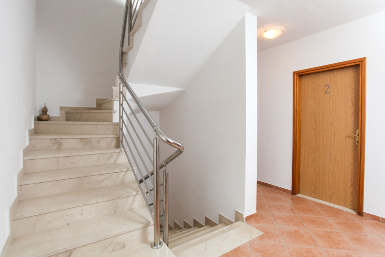 Others 5, Apartments Ana Lopud, Pojezerje
