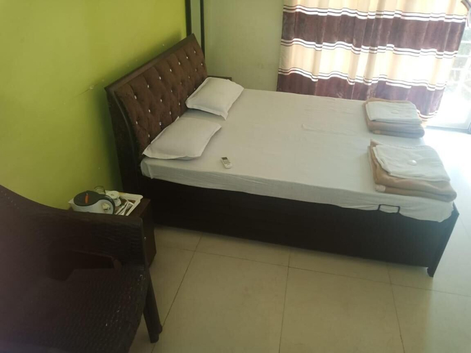 Bedroom 2, Dreammland Resort, Thane