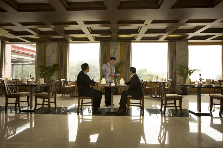 Food & Drinks 5, Royal Taunggyi Hotel, Taunggye