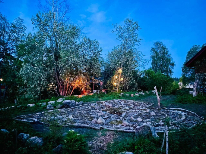 Others 4, Romantic Cabin right on the lake with fire place, Hedemora