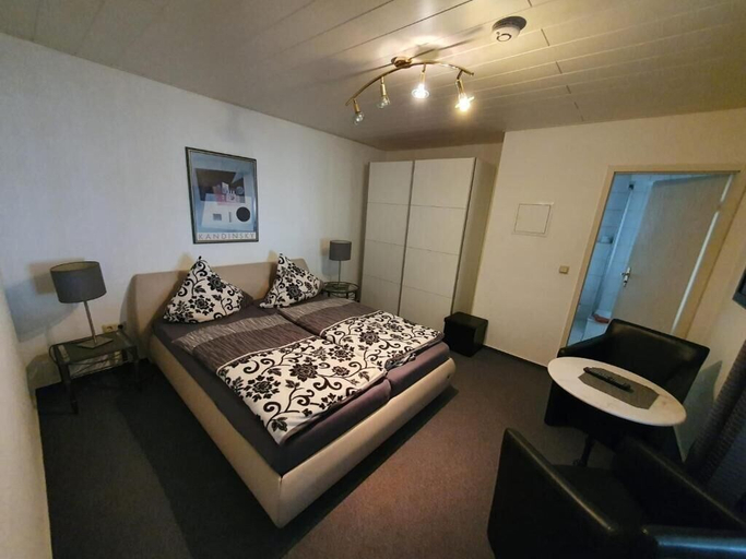 Bedroom 3, Hotel Jungmann, Saarlouis
